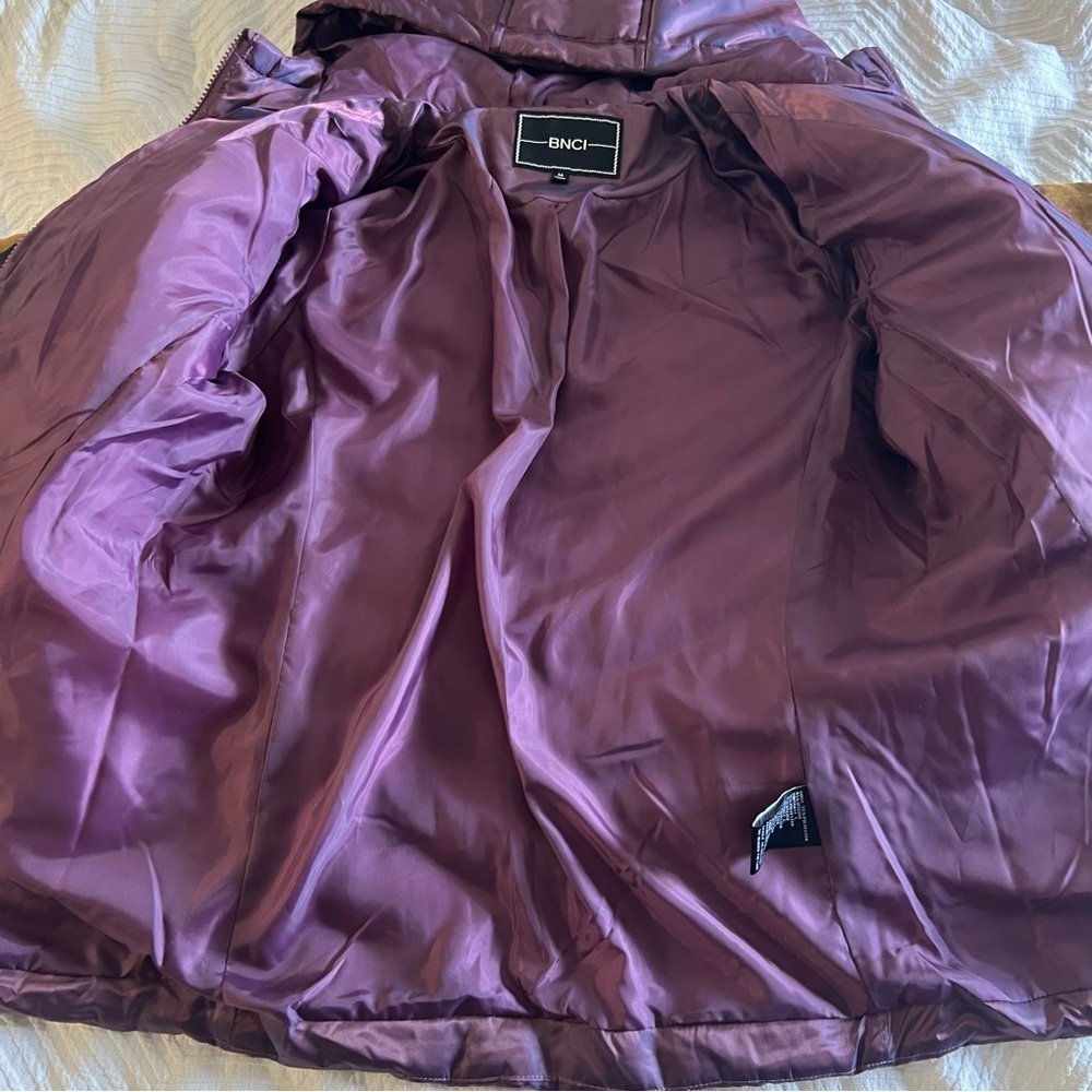 BNCI Women's Hooded Puffer Jacket in Plum with Chevron Stripes - Picture 6 of 10